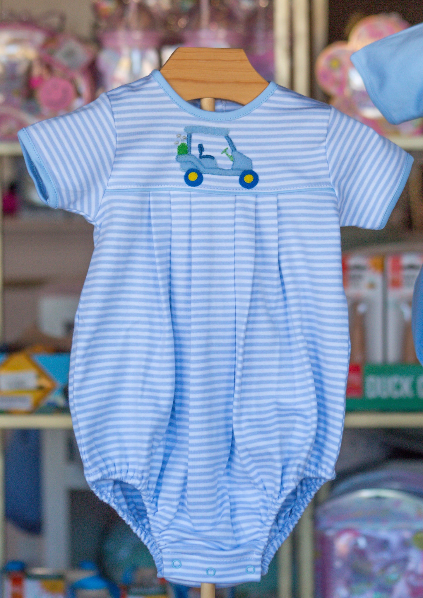 Putting Blue Pleated Bubble