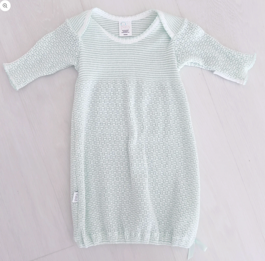 Paty Over Shoulder Gown Green