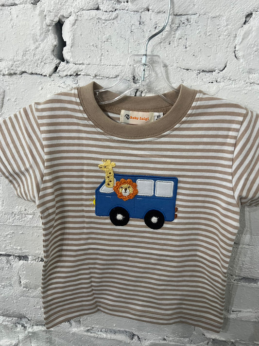 Van With Giraffe and Lion SS